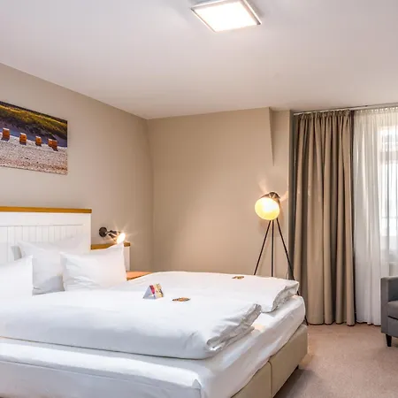 Plaza Premium Sylt 4*